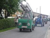 Multicar M22 Drehleiter bei der Rundfahrt durch Berbersdorf