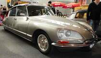 =Citroen DS, präsentiert bei den Retro Classics Stuttgart im März 2017