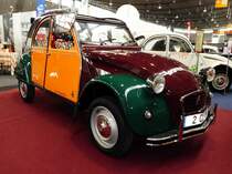 =Citroen 2 CV, präsentiert bei den Retro Classics Stuttgart im März 2017