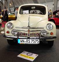 =Renault 4 CV, präsentiert bei den Retro Classics Stuttgart im März 2017