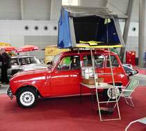 =Renault R 4 als Campingfahrzeug, gesehen bei den Retro Classics Stuttgart im März 2017