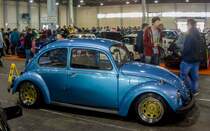 VW Käfer getunt. Foto: Automobil Tuning Show, März 2017.