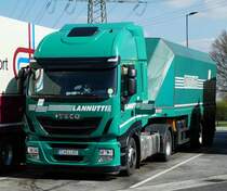 =Iveco von LANUTTI  rastet an der A 3 im März 2017