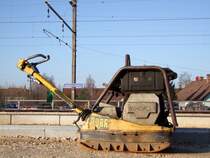  Wacker-R�ttler  zum Unterbauverdichten des neuen Bahnsteig; 081230