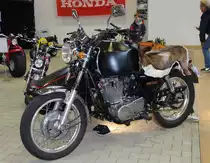 =Yamaha SR 500 mit Seitenwagen ist ausgestellt bei der Technorama Kassel, März 2017