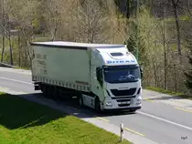 IVECO Sattelschlepper unterwegs bei Truebschachen am 27.03.2017