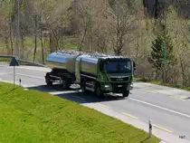 MAN Milchtransporter mit Anhänger unterwegs bei Truebschachen am 27.03.2017
