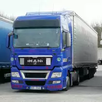 =MAN-Sattelzug, gesehen auf dem Autohof Fulda-Nord im April 2017