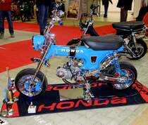 =Honda, ausgestellt bei der Technorama Kassel im März 2017