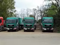 Drei TMG MAN TGS Kippersattelzugmaschinen am 14.04.17 in Hanau in einen Industriegebiet