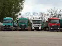 Zwei Mercedes Benz Arocs und zwei MAN TGS am 14.04.17 in Hanau in einen Industriegebiet