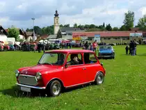 Austin-MINI trifft bei der Oldtimerveranstaltung in Andorf ein; 160515