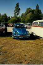 VW-K�fer SZ 30'942 an einem K�fer-Treffen im Berner Seeland