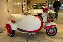 =Vespa-Gespann fotografiert bei der Technorama Kassel im März 2017