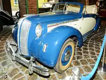 Ein Opel Addmiral Cabriolet im Technikmuseum Vadim Zadorozhny (Moskau, Mai 2016)