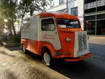 CITROEN Typ-H; in der Abendsonne der finnischen Stadt OULU; 160725