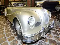 Ein BMW 501 (?) Coupé im Technikmuseum Vadim Zadorozhny (Moskau, Mai 2016)