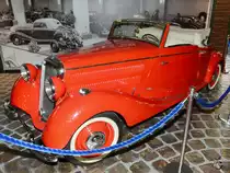 Ein Mercedes-Benz Cabriolet im Technikmuseum Vadim Zadorozhny (Moskau, Mai 2016)