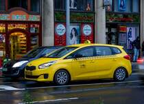 Kia Carens IV als Taxi. Foto: 20.04.2017.