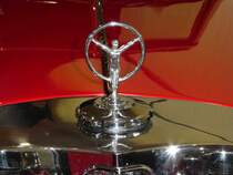 =Exalibur Cabrio Kühlerfigur, fotografiert bei der Technorama Kassel im März 2017