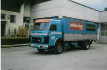 D�nzer, Adelboden BE 266'845 Saurer bei der Mineralquelle  Adelbodner  in Adelboden