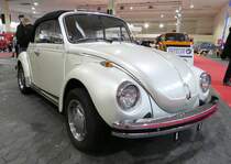 =VW Käfer Cabrio, fotografiert bei der Technorama Kassel im März 2017