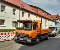 Mercedes Benz Atego 818 Kipper in der Innenstadt von Nordhausen 27.04.2017