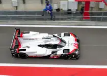 Nr.2 Porsche 919 Hybrid LMP1, Timo Bernhard, Earl Bamber, Brendon Hartley. Mitzieher in der Boxengasse (vom Boxendach frei zugänglich) beim FIA WEC 6h Langstrecken- WM am 6.Mai 2017 in Spa Francorchamps