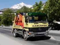 Mercedes Muldentransporter unterwegs in Sion am 05.05.2017