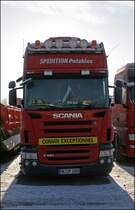 Schweden Power: Angetrieben wird die Zugmaschine von einem von einem 13 Liter Reihensechszylinder-Triebwerk. Scania hat/hatte auch V8 Motoren mit 480PS im Pogramm. (03.01.2009)