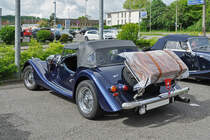 Morgan Plus 8 steht beim Pantheon Im Muttenz für eine Ausfahrt bereit. Die Aufnahme stammt vom 14.05.2017.