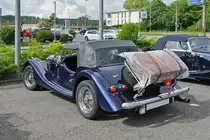 Morgan Plus 8 steht beim Pantheon Im Muttenz für eine Ausfahrt bereit. Die Aufnahme stammt vom 14.05.2017.