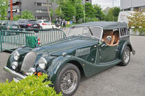 Morgan Plus 8 steht beim Pantheon Im Muttenz für eine Ausfahrt bereit. Die Aufnahme stammt vom 14.05.2017.