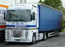 =Renault der Spedition  Bodnar  rastet an der A 3 im April 2017