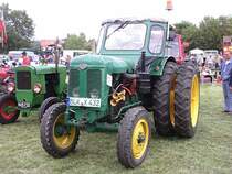 Famulus RS14/36 mit Zwillingsbereifung und Renault traktor als Anh�ngsel beim Bulldogtreffen in Markleeberg 2007