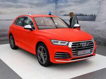 Ein neuer Audi SQ5 als KdoW am 12.05.17 auf der RettMobil in Fulda