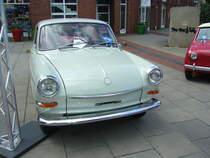 VW Typ 3 1600 TL. 1965 - 1969. Der 1600 basierte auf dem bereits 1961 vorgestellten Typ 3 1500. 1965 wurde der Hubraum auf 1584 cm³ aufgebohrt und leistet nun 54 PS. Zusätzlich konnte man nun, neben der Limousine und dem Variant, die Fließhecklimousine TL ordern. Ibbenbüren brummt, am 23.04.2017.