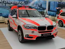 BMW X5 NEF am 12.05.17 auf der RettMobil in Fulda