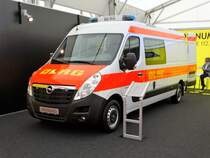 Opel Movano GW der DLRG am 12.05.17 auf der RettMobil in Fulda