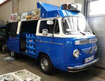=VW T2 eines Ausstellers, fotografiert bei der Technorama Kassel im März 2017