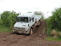 Mercedes Benz Unimog U4000 am 12.05.17 auf der RettMobil in Fulda