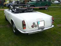 Heckansicht eines Alfa Romeo 2600 Touring Spider. 1962 - 1965. Oldtimertreffen Hörstel-Riesenbeck am 01.05.2017.