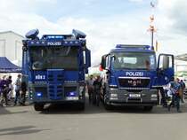 Bundespolizei Hünfeld Mercedes Benz Actros Wasserwerfer 10.000 und MAN TGS WLF am 12.05.17 auf der RettMobil in Fulda