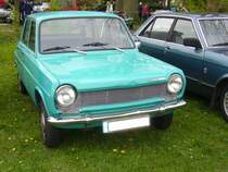 Simca 1100 Limousine. 1967 - 1985. Hier handelt es sich um einen Simca 1100 der ersten Baureihe, produziert von 1967 - 1974. Der abgelichtete 1100 entstammt dem Modelljahr 1971. Der 4-Zylinderreihenmotor hat einen Hubraum von 1118 cm³ und leistet 54 PS. Oldtimertreffen Hörstel Riesenbeck am 01.05.2017. 