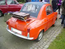 Heckansicht eines Vespa 400. 1957 - 1961. Oldtimertreffen Hörstel-Riesenbeck am 01.05.2017.