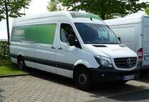 =MB Sprinter von Europcar, abgestellt auf dem Parkplatz der RettMobil im Mai 2017