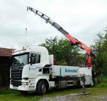 =Scania R 580 steht auf einer Baustelle in Petersberg-Marbach im Mai 2017