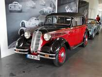 Ein BMW Oldtimer am 21.05.17 auf der Frankfurter Automobilmesse