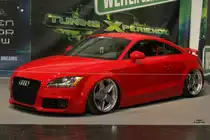 Audi TT in Rot auf der Essen Motor Show 2016.