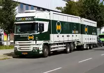 Scania R 480 ''CargoBoss'' -Hängerzug aufgenommen im August 2015 in Berlin-Chrl.